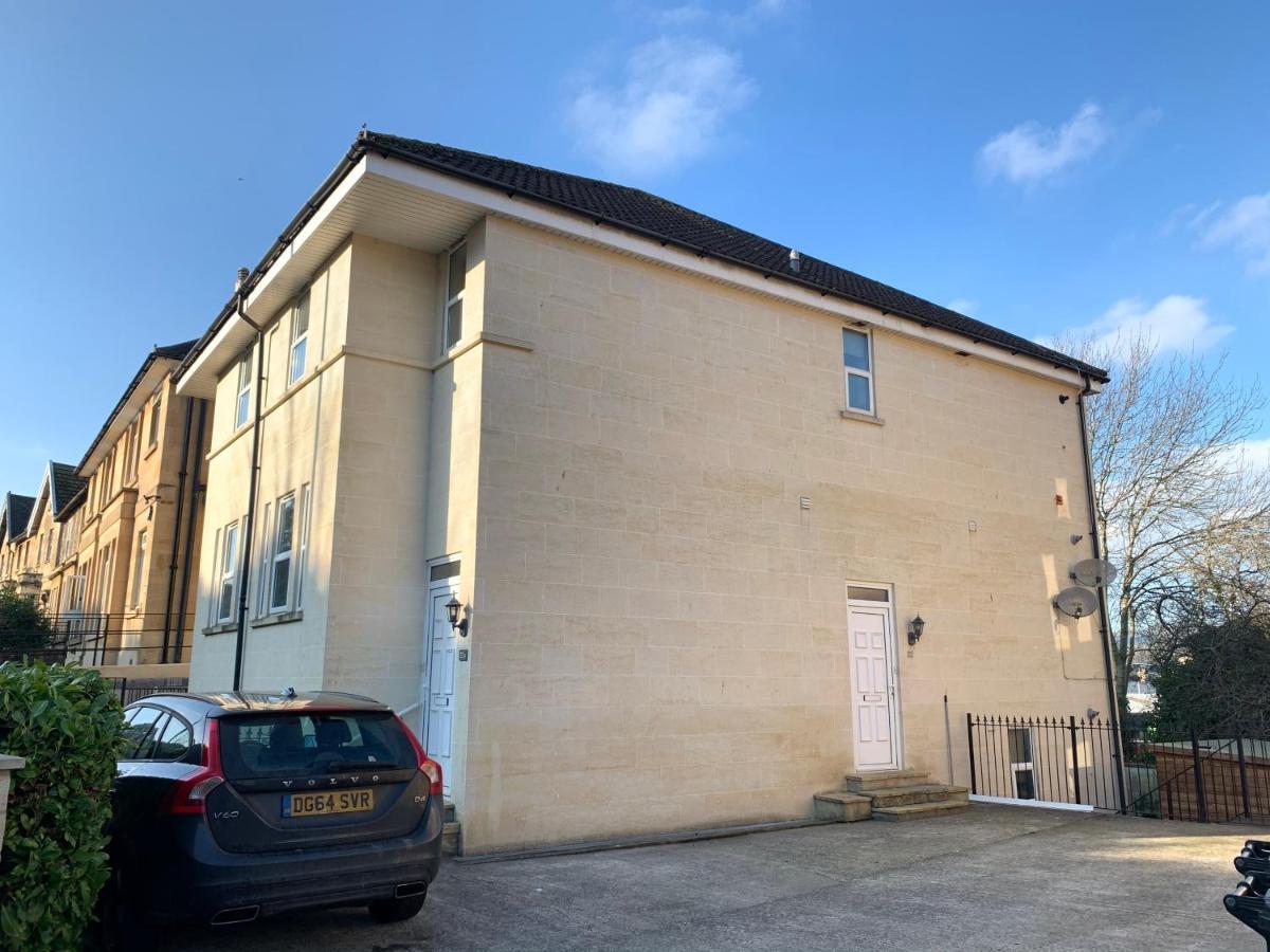 Spacious 2 Bed Apartment With Off Street Parking Bath Eksteriør bilde